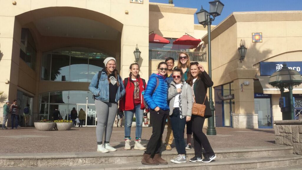 Volunteer Chile Mall