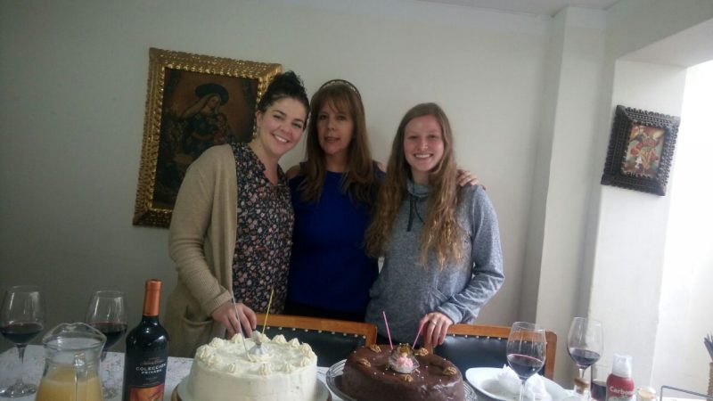 Volunteer Peru - making a cake